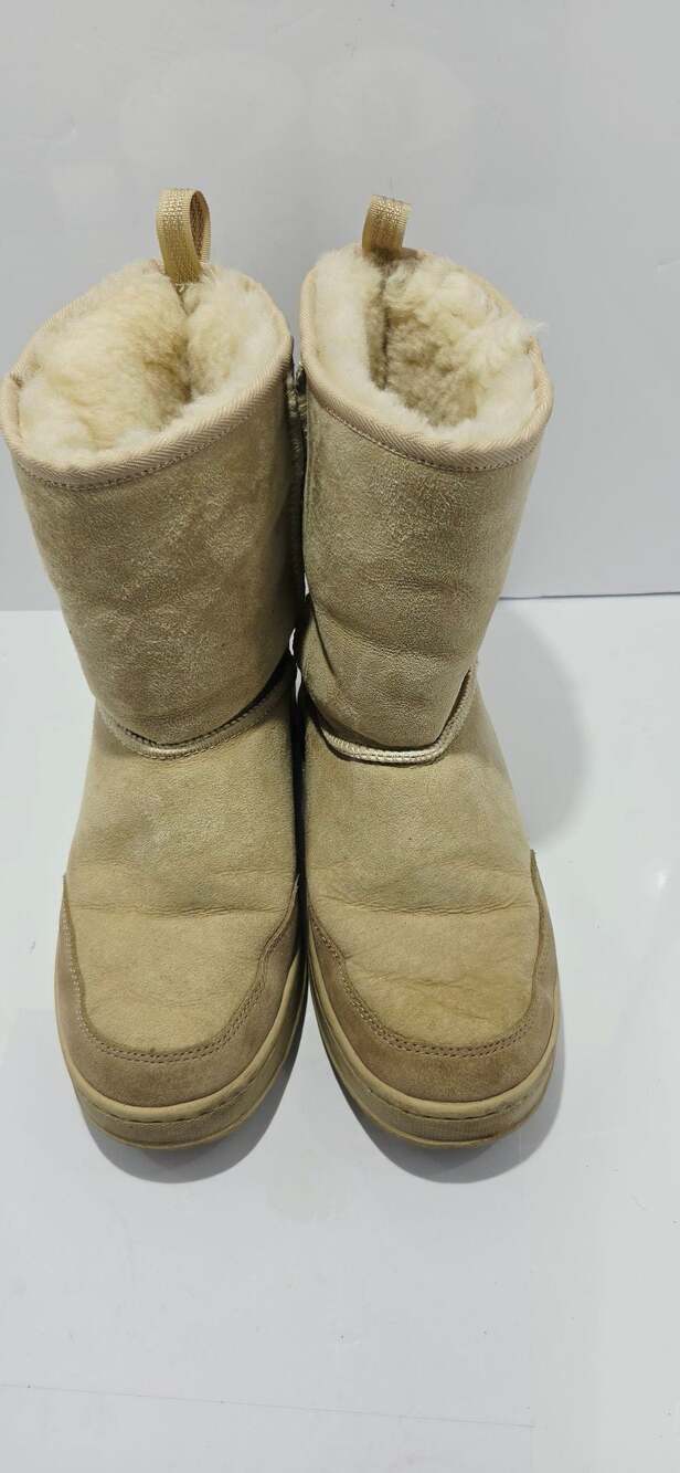 L.L. Bean Women's Suede Shearling Lined Winter Boots Tan Size 9 Medium